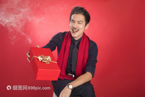 新年商务人像广告礼品 专业形象与节日祝福的完美融合